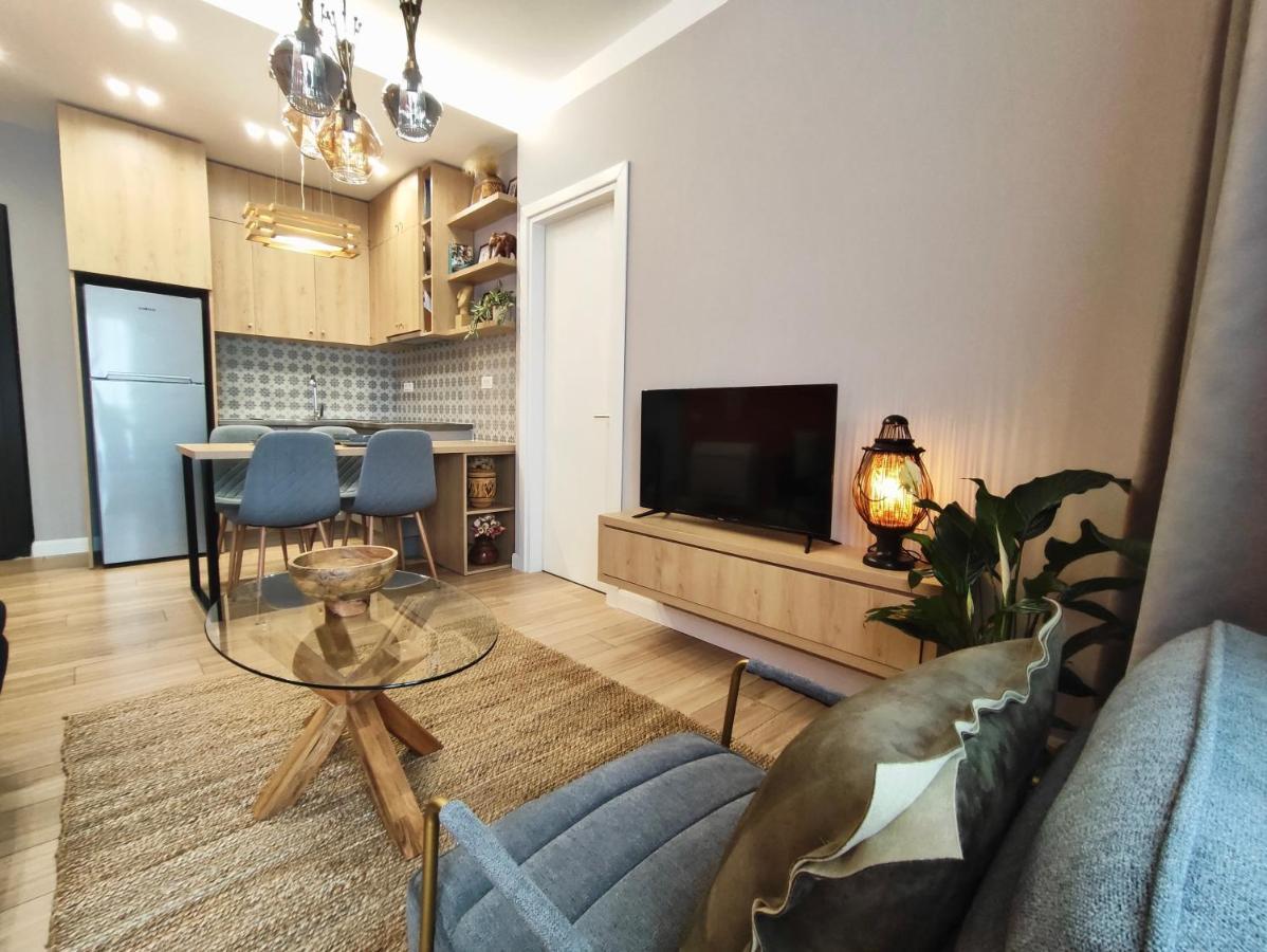 Апартаменти Modern Style 2Br-Apt - 10Min To Skanderbeg Square Тирана Екстер'єр фото