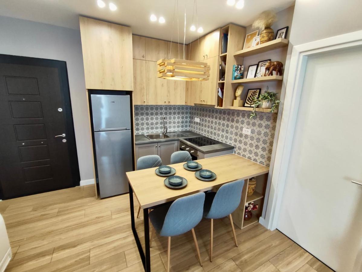 Апартаменти Modern Style 2Br-Apt - 10Min To Skanderbeg Square Тирана Екстер'єр фото