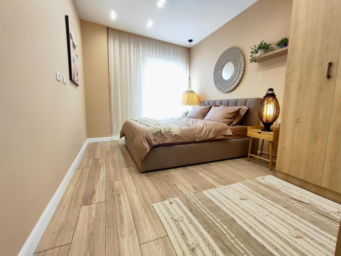 Апартаменти Modern Style 2Br-Apt - 10Min To Skanderbeg Square Тирана Екстер'єр фото